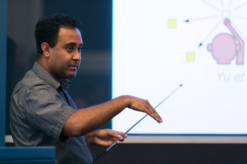 Surya Ganguli of Stanford University gives a talk on a theory of single-trial, high dimensional neural data analysis
