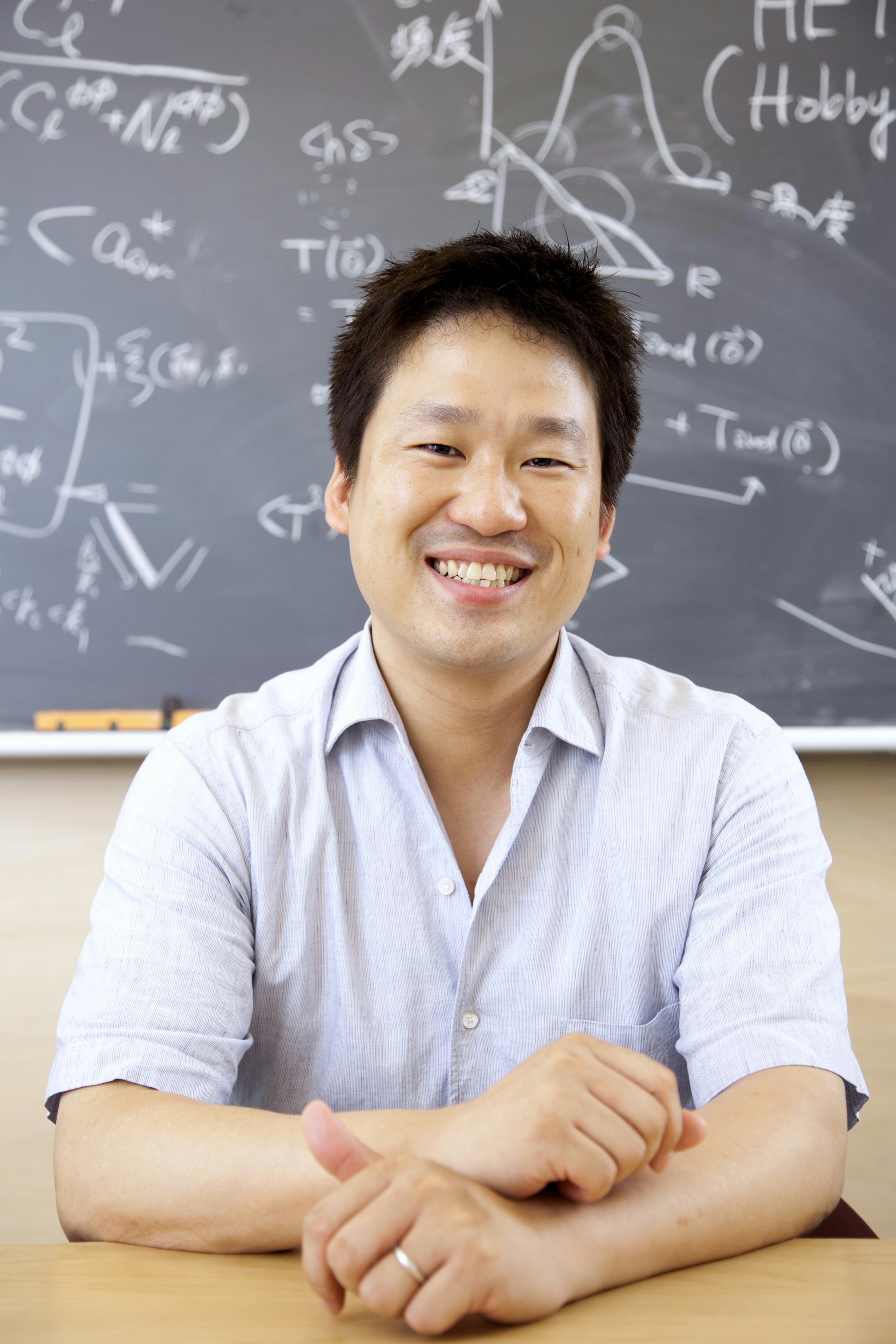 Portrait photo of Eiichiro Komatsu