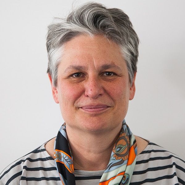 Portrait photo of Catherine Dulac