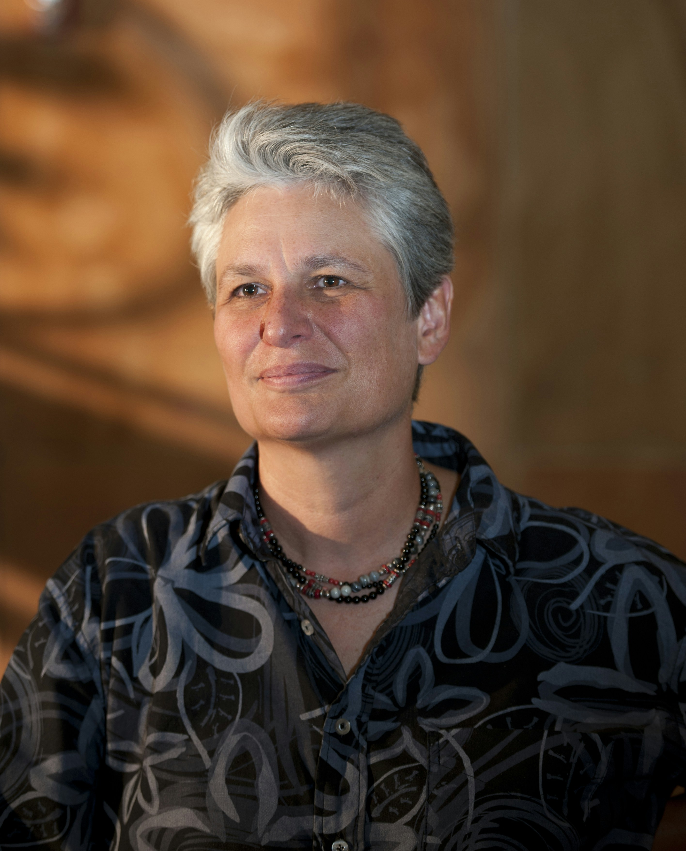 Portrait photo of Catherine Dulac