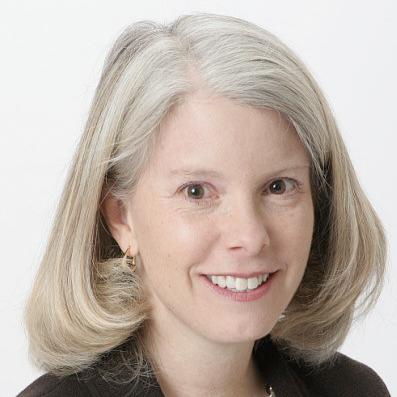 Portrait photo of Amanda Woodward