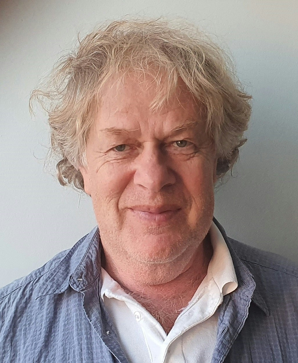 Portrait photo of Janos Pach