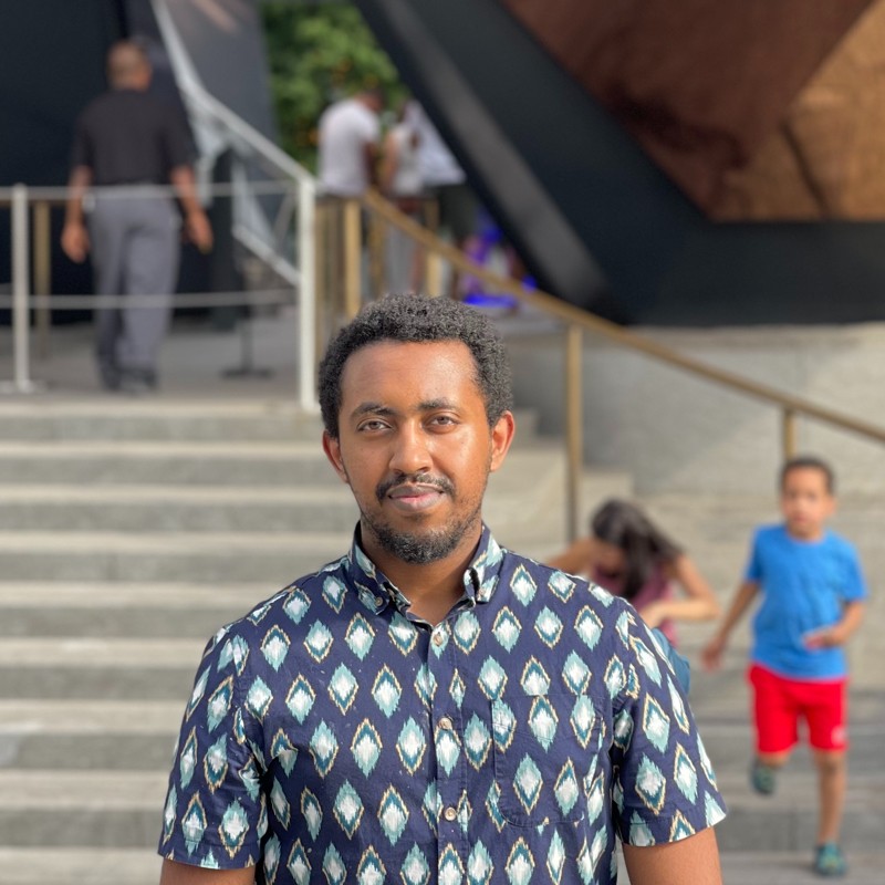 Portrait photo of Aaron Kebede.