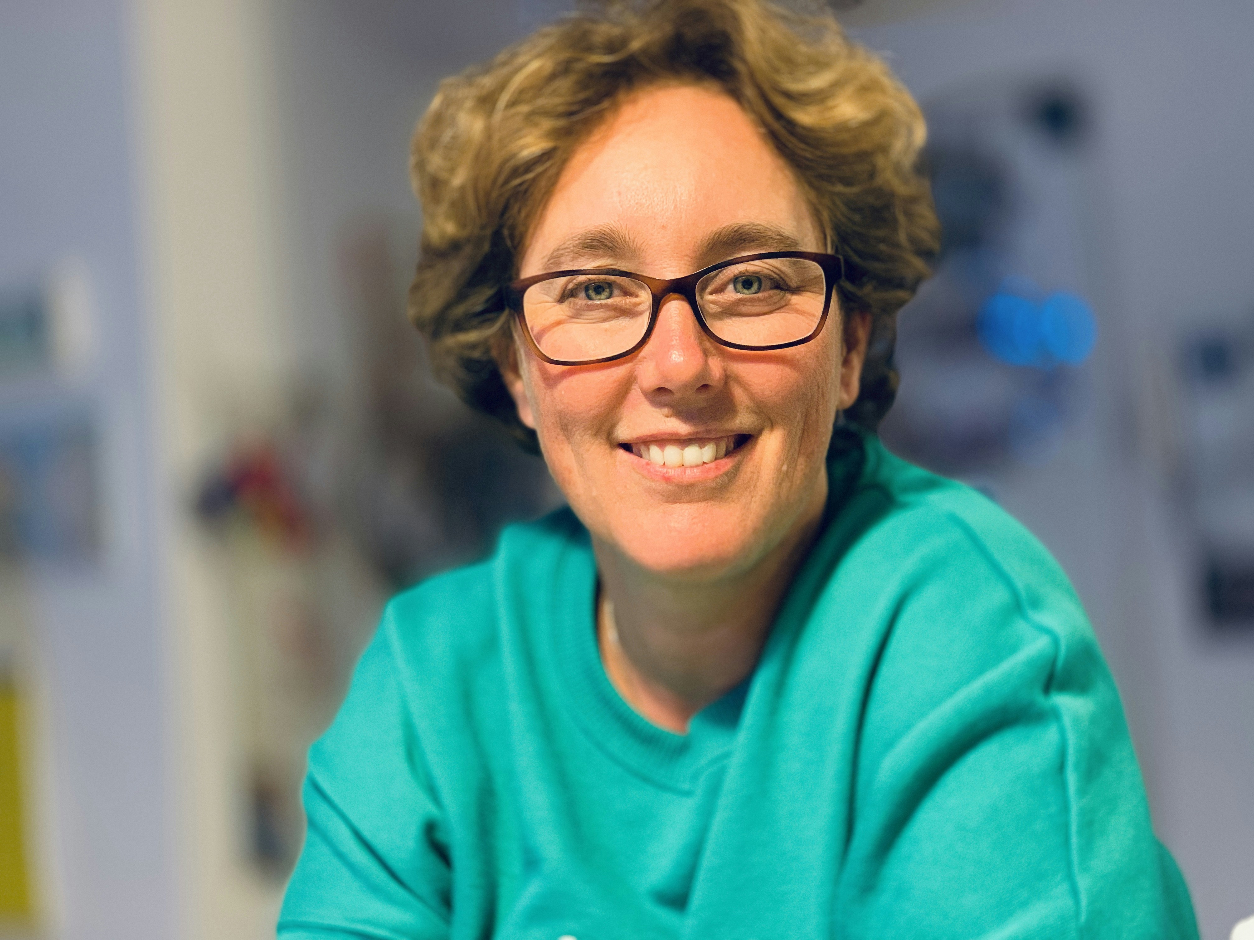 A portrait photo of Irit Dinur.