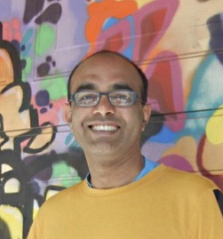 A portrait photo of Vijay Balasubramanian.