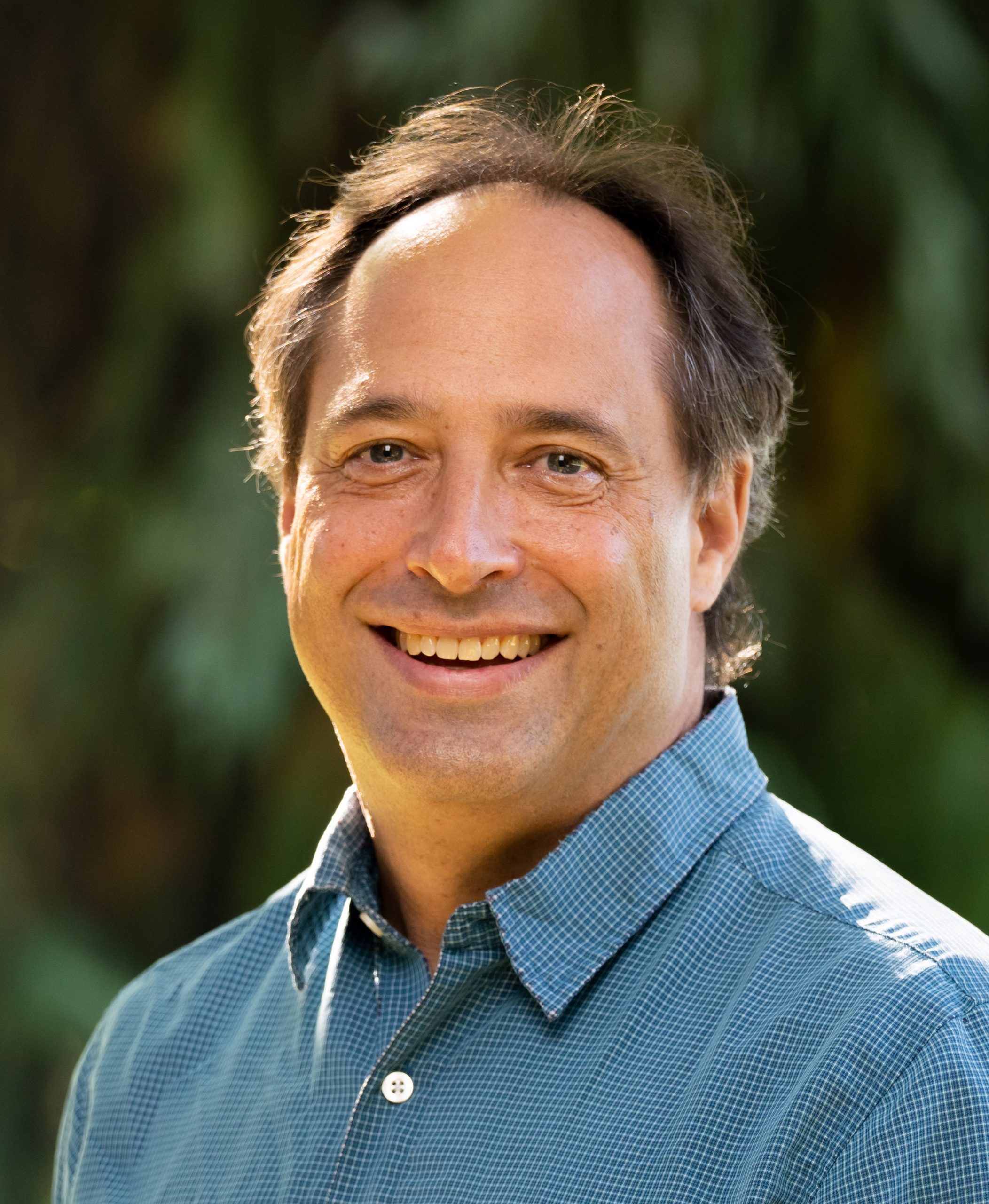 Cristopher Niell headshot.