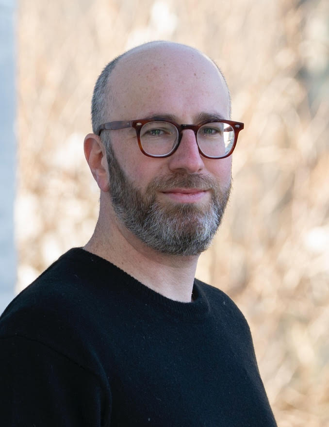 Daniel Hochbaum headshot.