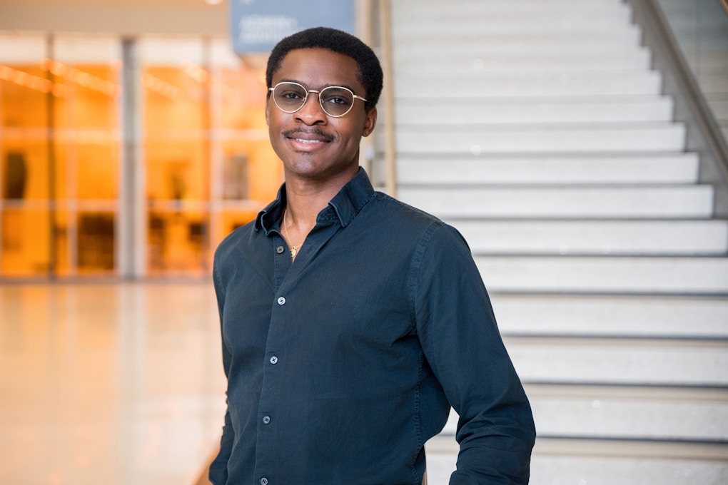 Portrait of Dr. Alabi at the Electrical and Computer Engineering department University of Illinois Urbana- Champaign.