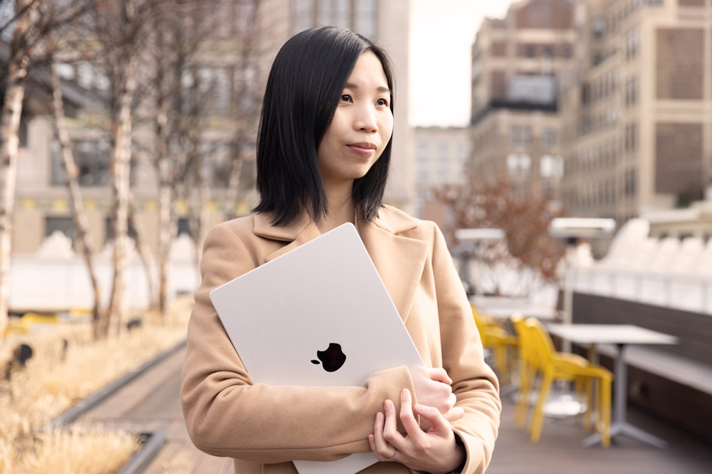 Portrait of Teresa Huang taken on the Flatiron Institute roof