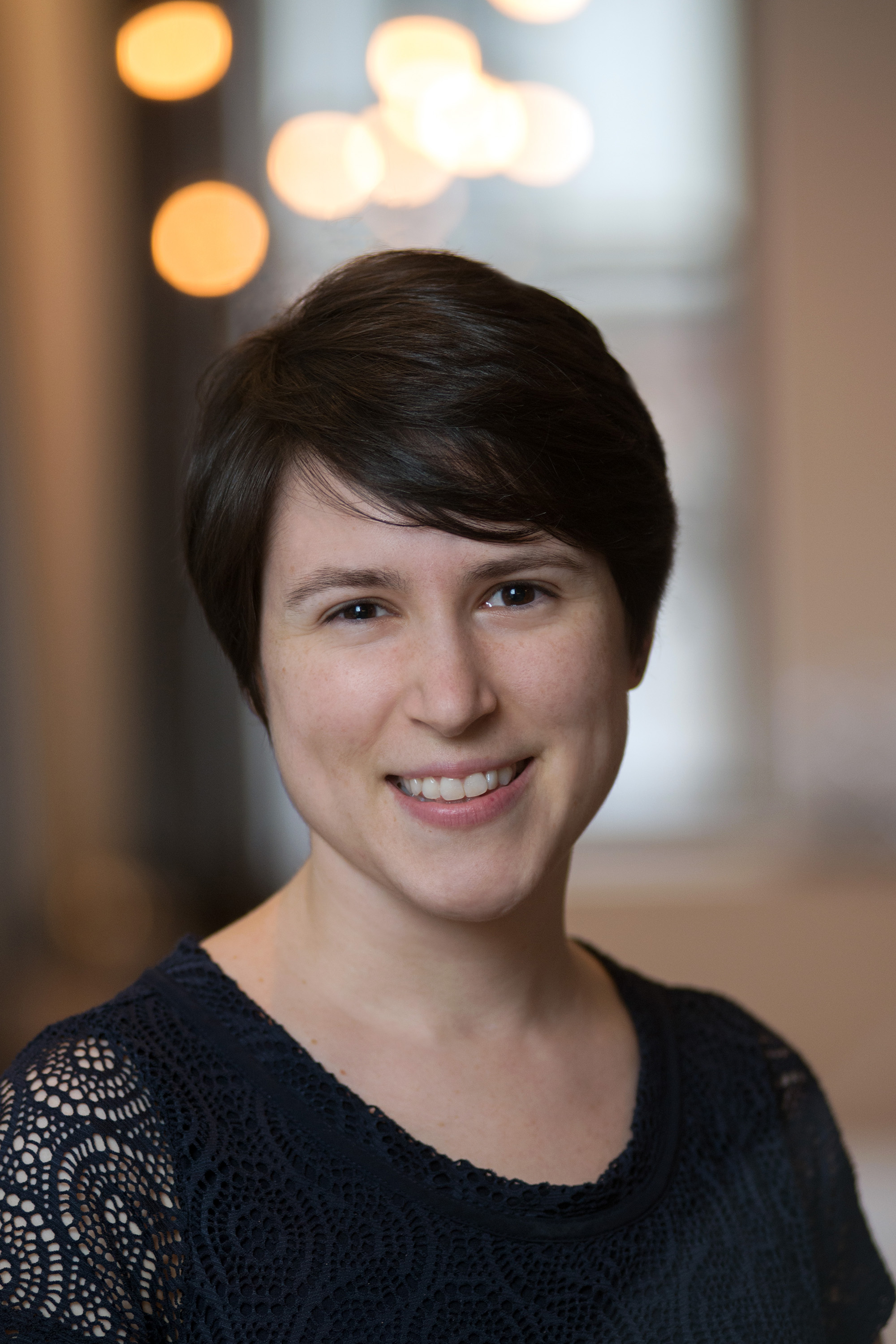 Headshot of SFARI Project Manager Allegra Thomas.