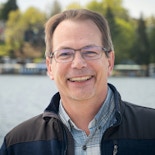 Evan Eichler headshot.