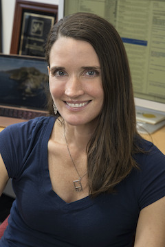 Anne Churchland headshot.