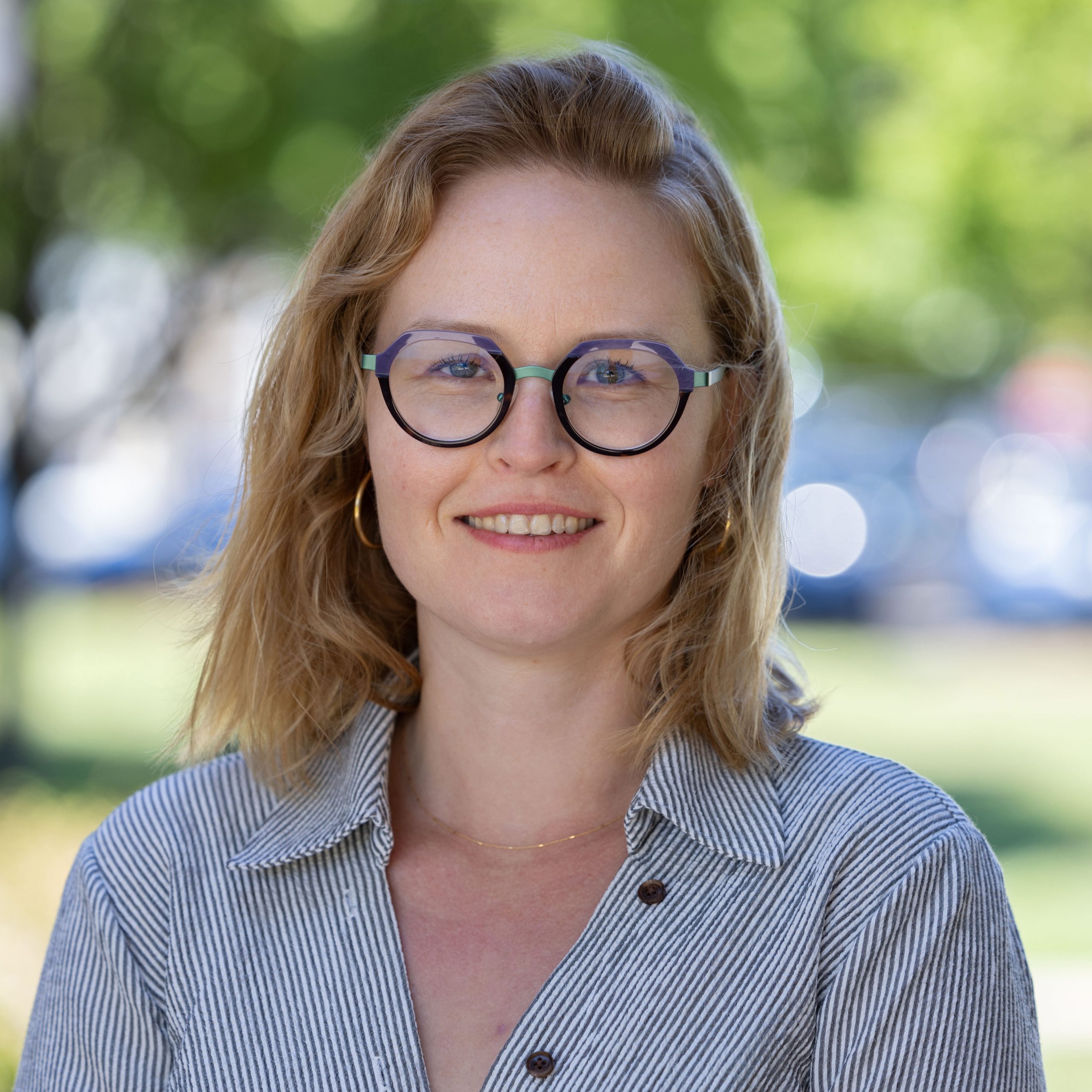 Headshot of SFARI Bridge to Independence Fellow Manon Bohic.