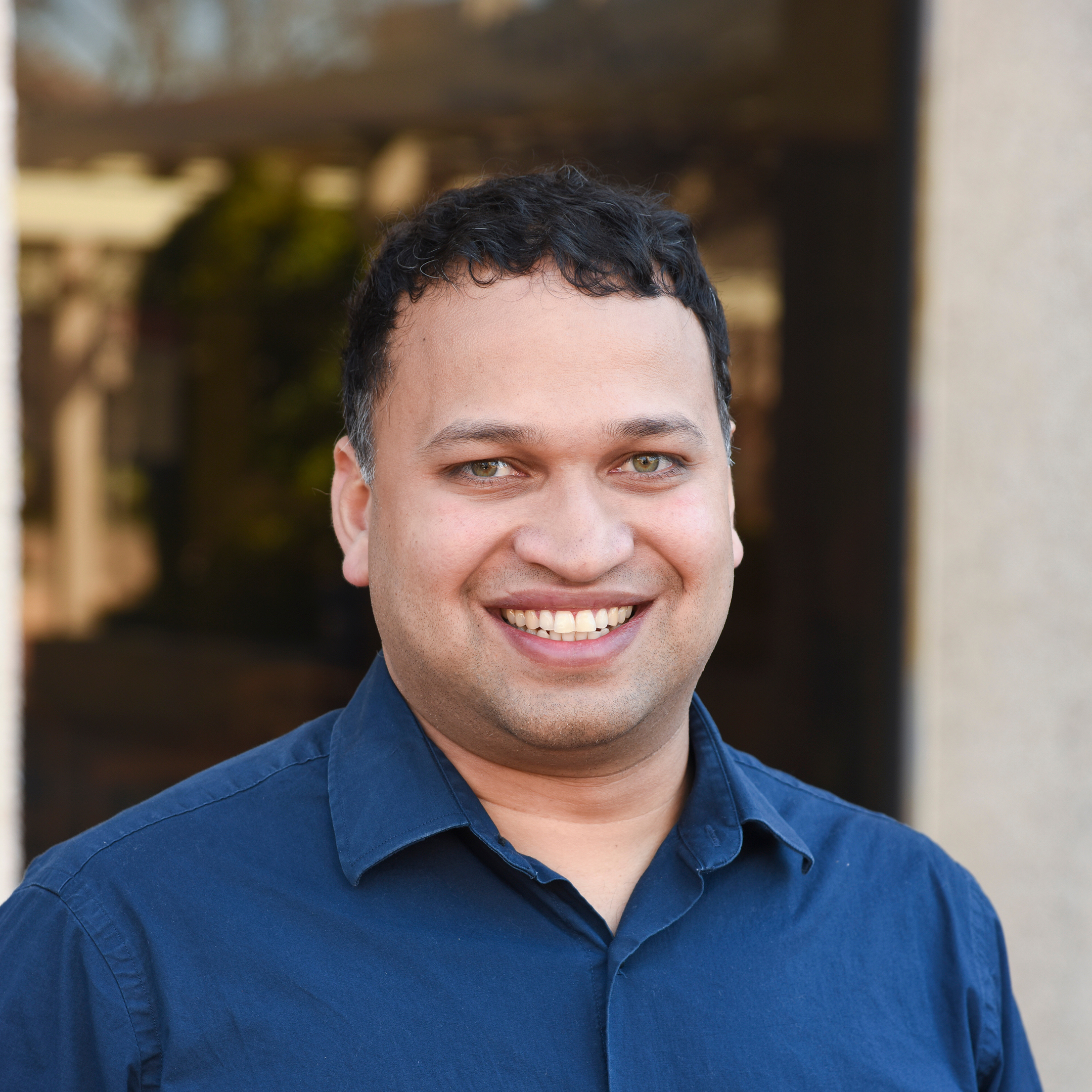 Ram Madabhushi headshot.