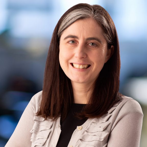 Nicola Allen headshot.