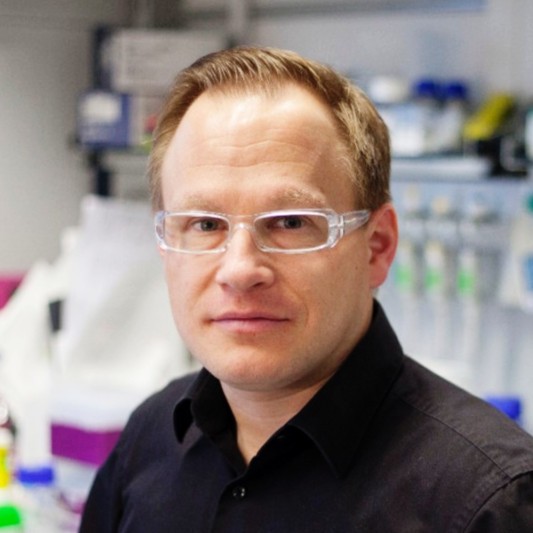 Simon Hippenmeyer headshot.