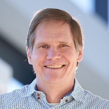 Michael Kiebler headshot.